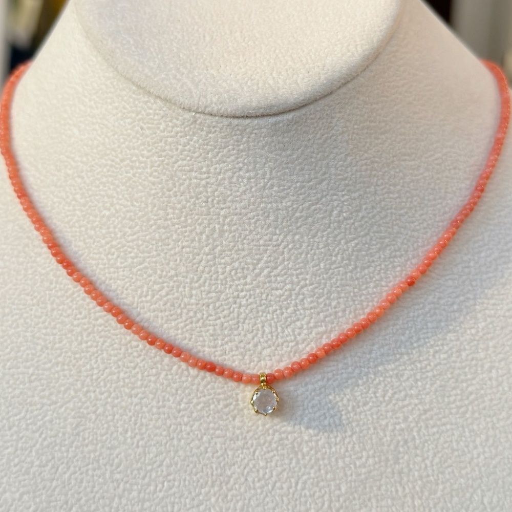 Guanabana Handmade Coral Necklace